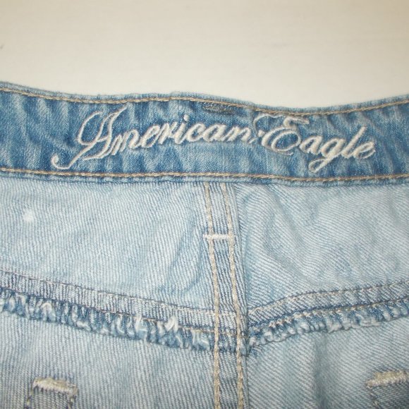 American Eagle Cutoff Shorts Light Wash Size 8 - Picture 5 of 7